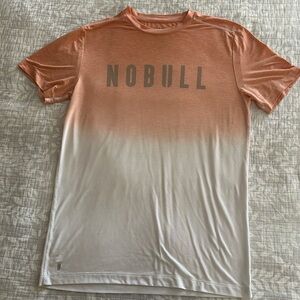 Nobull men’s medium athletic shirt